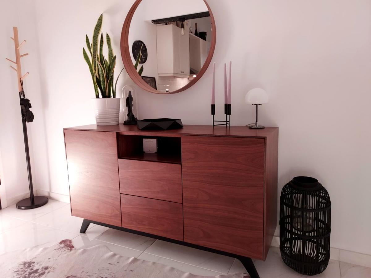 Fully Equiped Design Apartment With Excellent View/ Easy Parking Athens Luaran gambar